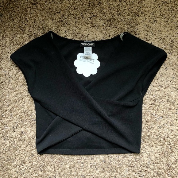 Black Crossover Crop Top - Picture 4 of 6